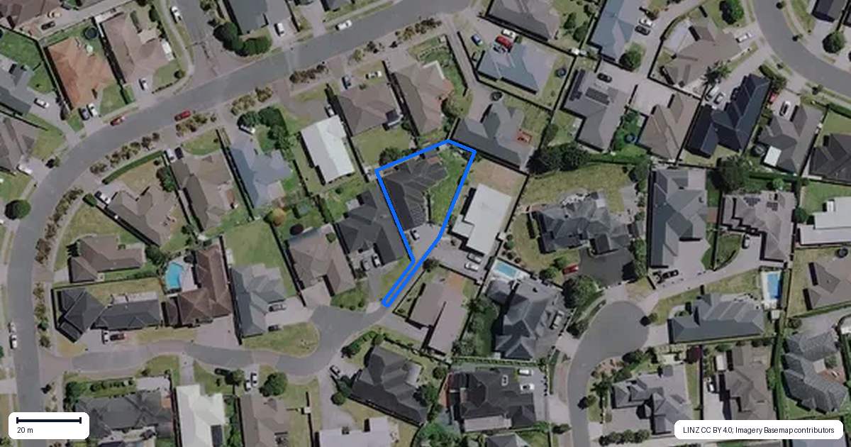 Property context map for 11 Chatham Place, Rototuna North, Hamilton