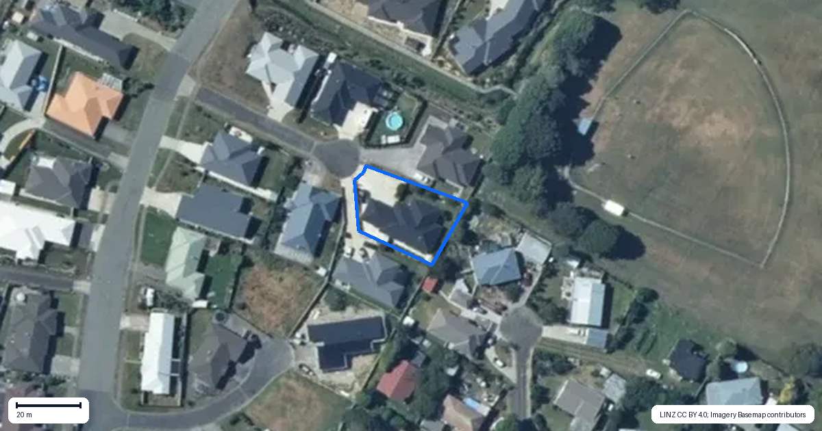 Property context map for 8 Yusef Way, Levin