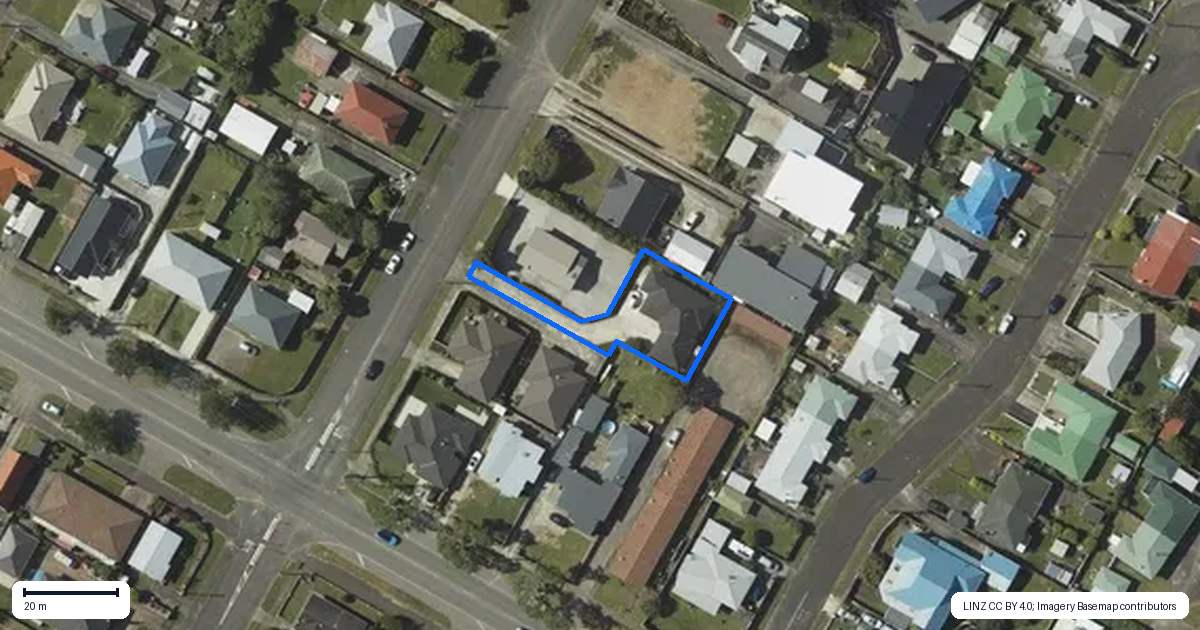 Property context map for 4A Queenwood Road, Levin