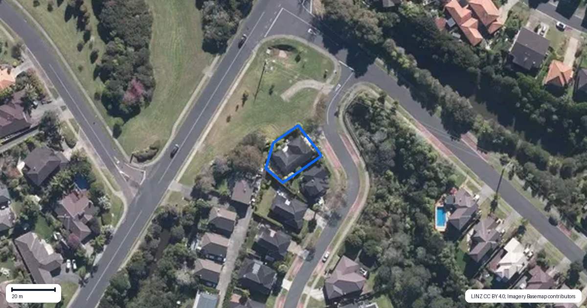 Property context map for 1 Mural Place, Greenhithe, Auckland