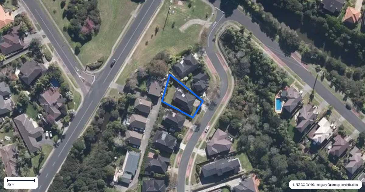 Property context map for 5 Mural Place, Greenhithe, Auckland