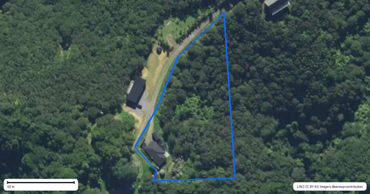 Property context map for 33 Ngapuke Lane, Parua Bay