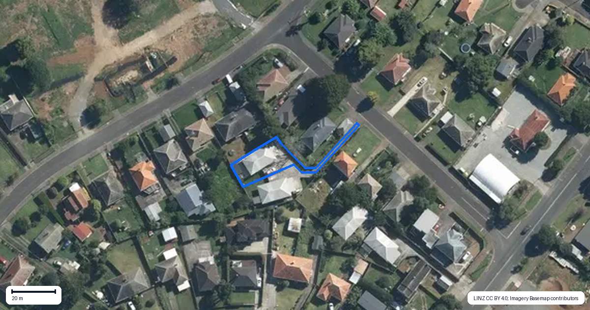 Property context map for 2B Kay Road, Panmure, Auckland