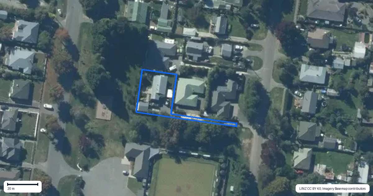 Property context map for 14 Russell Street, Darfield