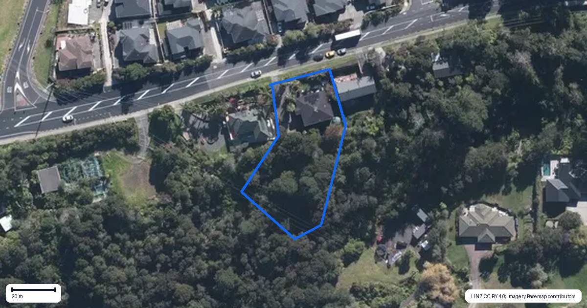 Property context map for 135 Greenhithe Road, Greenhithe, Auckland