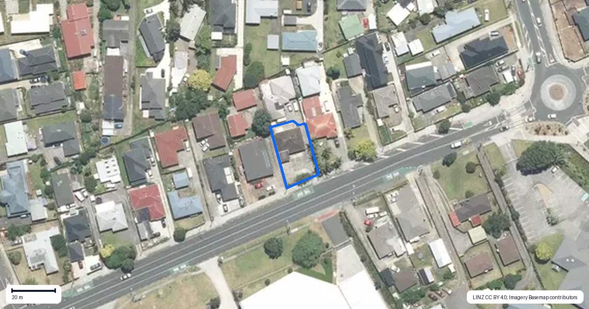 Property context map for 221 Puhinui Road, Papatoetoe, Auckland