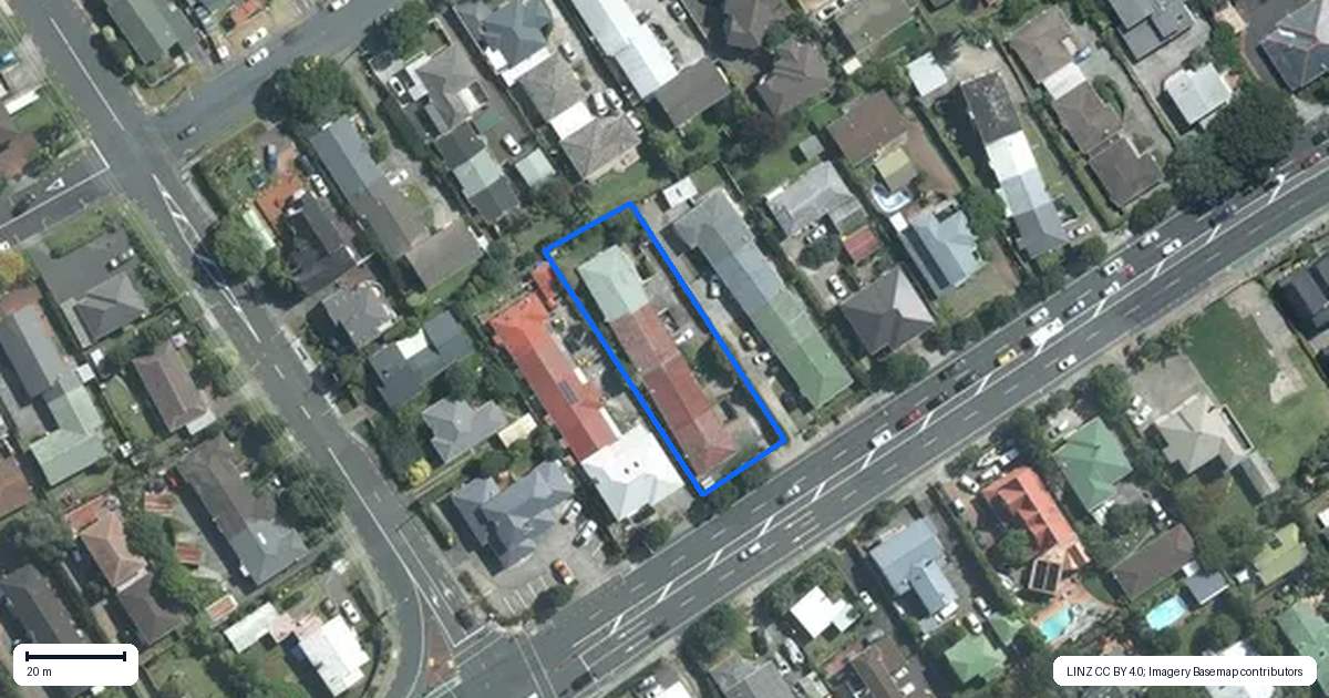 Property context map for 1/13 Esmonde Road, Takapuna, Auckland