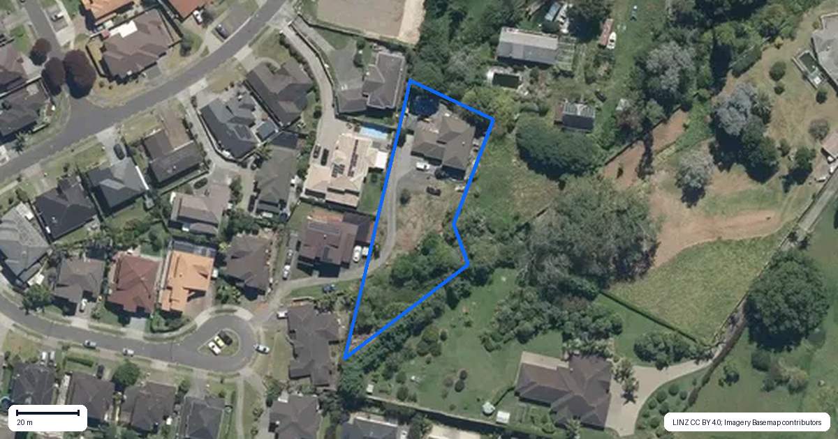 Property context map for 12A Dunoon Close, Flat Bush, Auckland