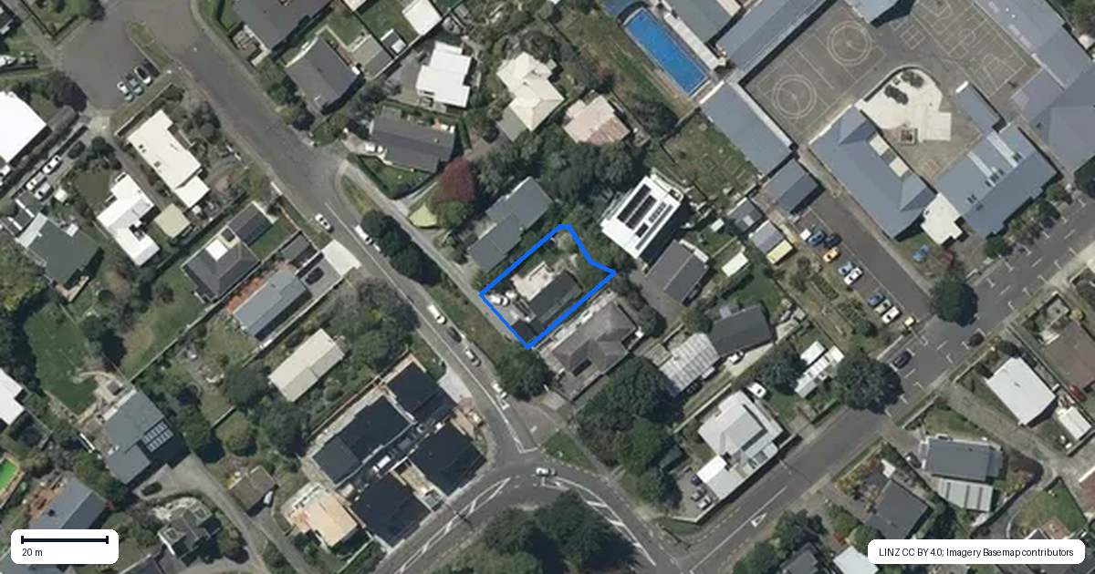 Property context map for 7 Martin Road, Paraparaumu Beach, Paraparaumu