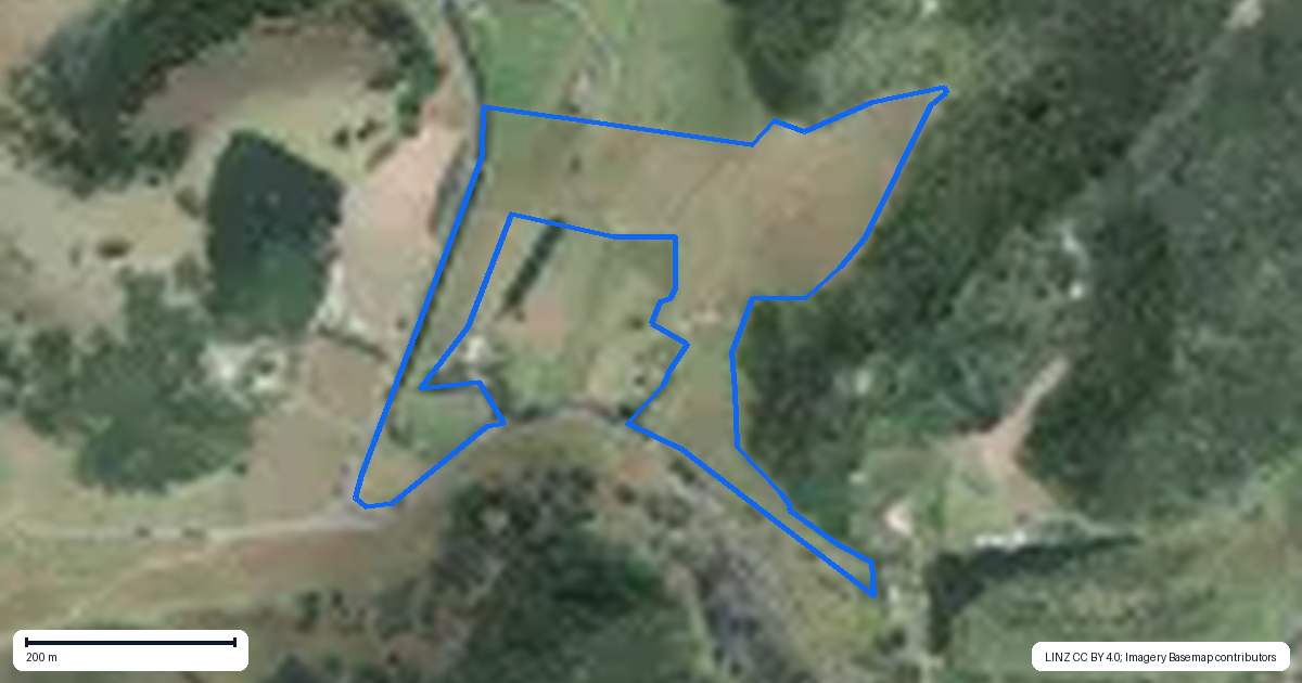 Property context map for 172 Manukau Heads Road, Awhitu