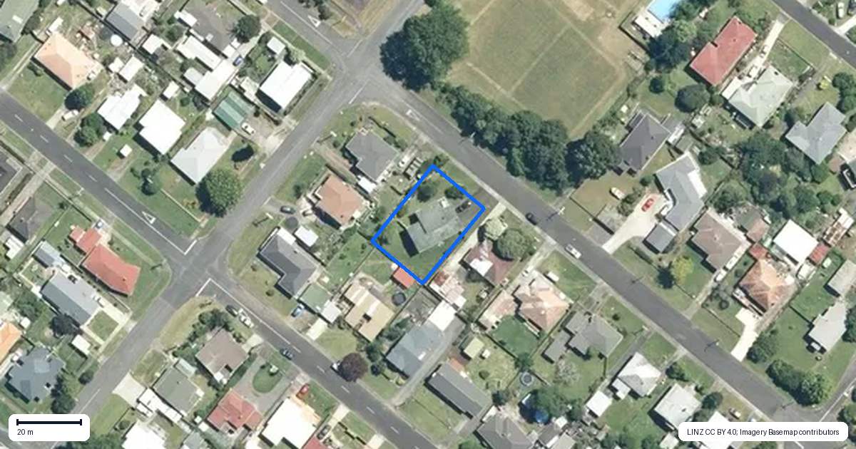 Property context map for 21 Wood Street, Paeroa