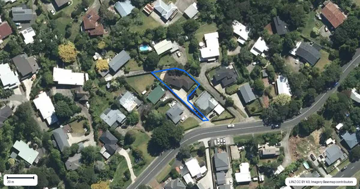 Property context map for 17A Atkinson Road, Titirangi, Auckland