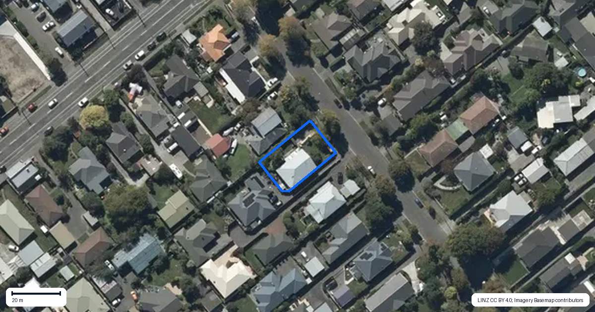 Property context map for 18 Tainui Street, Somerfield, Christchurch