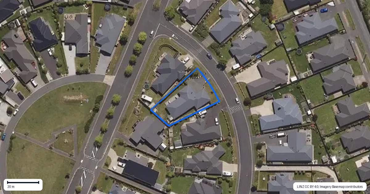 Property context map for 4 Showgate Crescent, Mosgiel