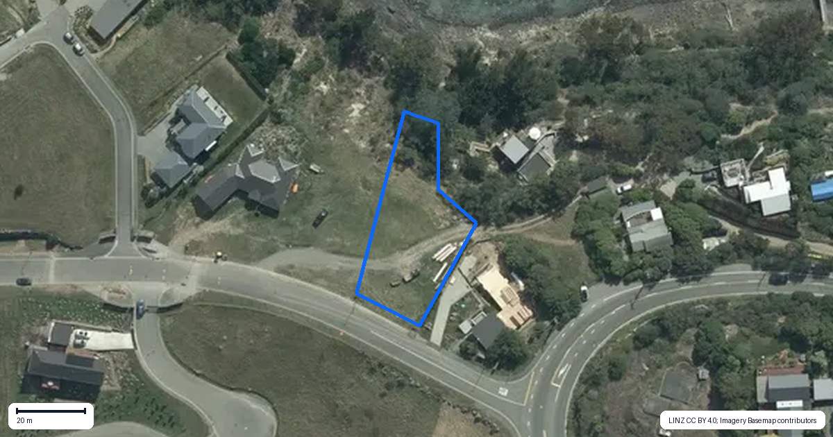 Property context map for 4 Black Point Road, Charteris Bay, Governors Bay