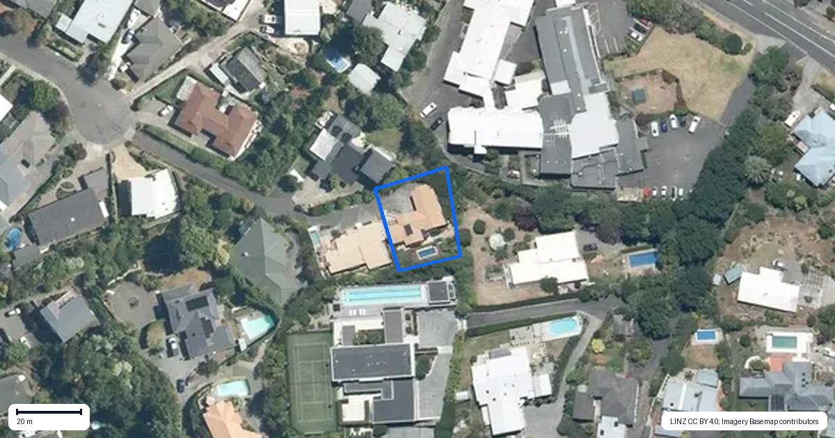 Property context map for 17 Shortland Place, Havelock North