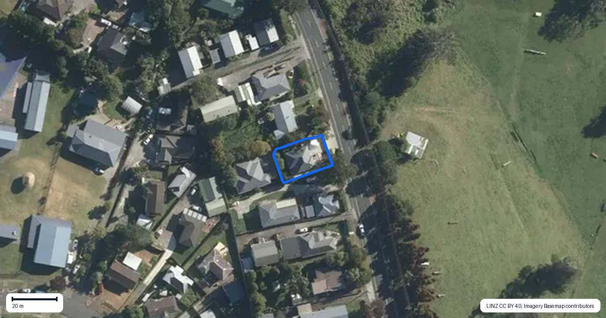 Property context map for 72 Glen Road, Ranui, Auckland