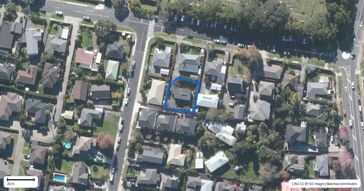 Property context map for 49A Paparoa Road, Cockle Bay, Auckland