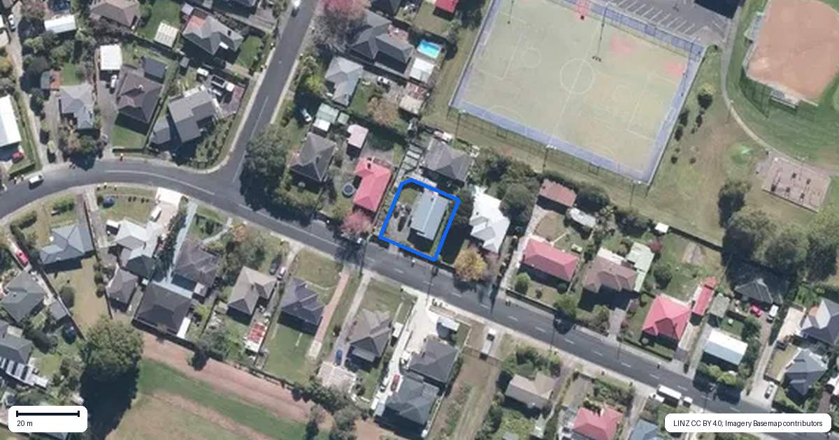 Property context map for 21 Nile Road, Kelston, Auckland