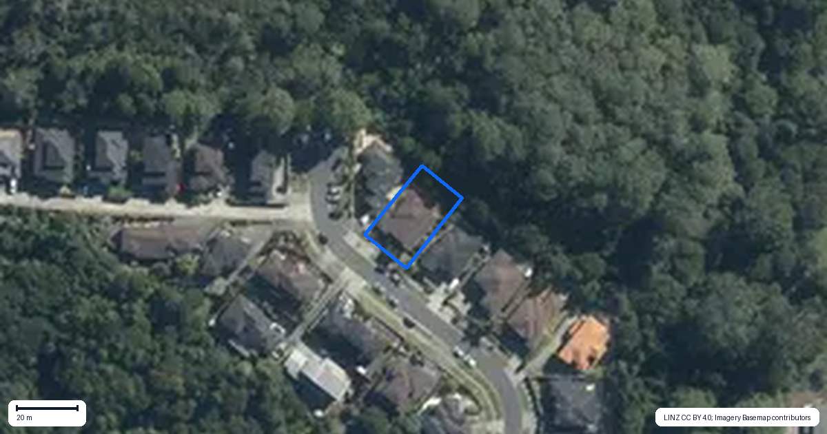 Property context map for 33 Silver Moon Road, Albany Heights, Auckland