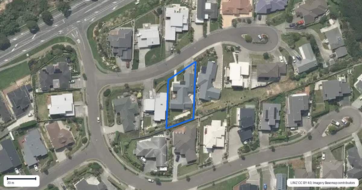 Property context map for 6 Hollyford Place, Aotea, Porirua
