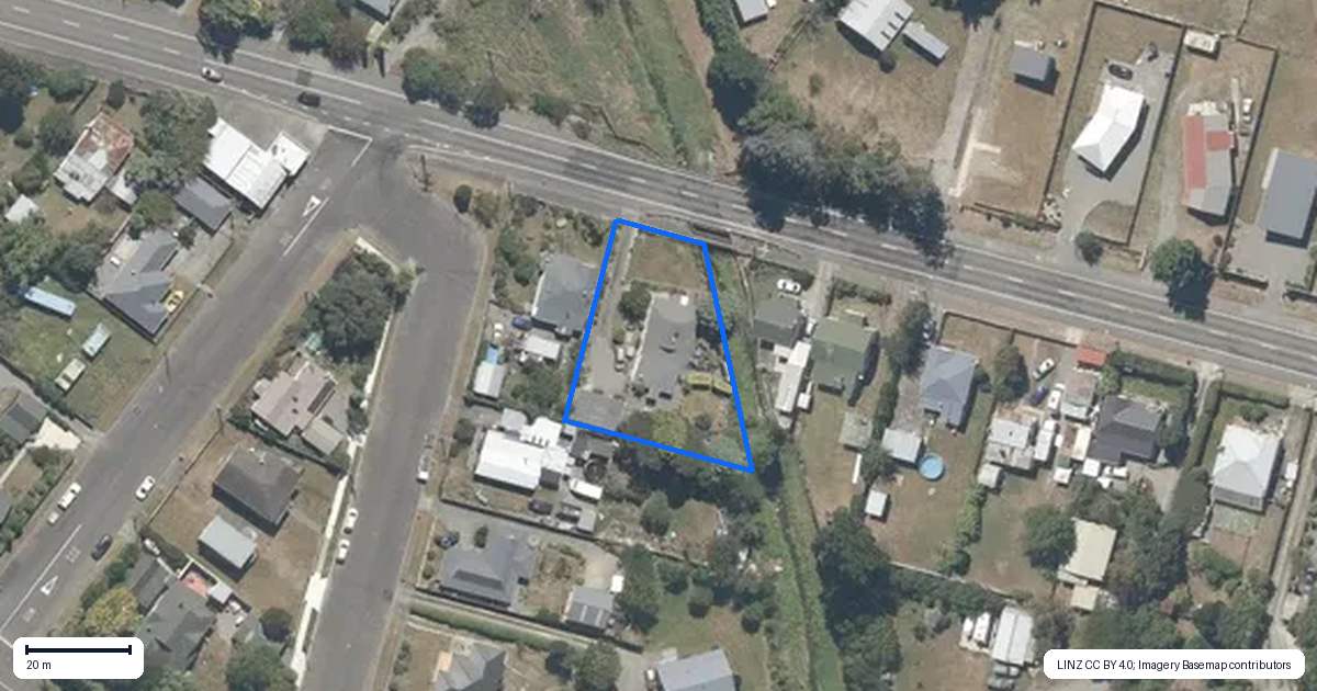 Property context map for 124 Fitzherbert Street, Featherston