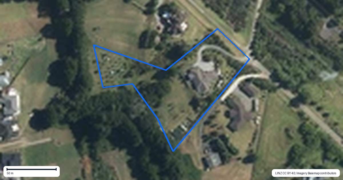 Property context map for 69B Oraha Road, Kumeu