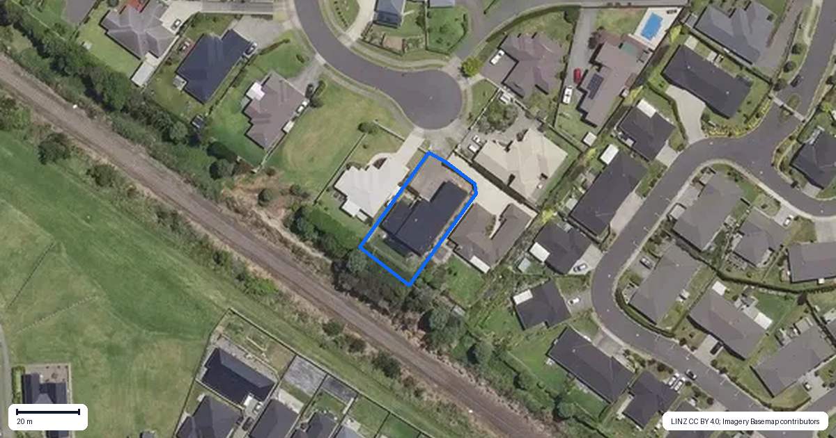 Property context map for 14 Vantage Place, Omokoroa