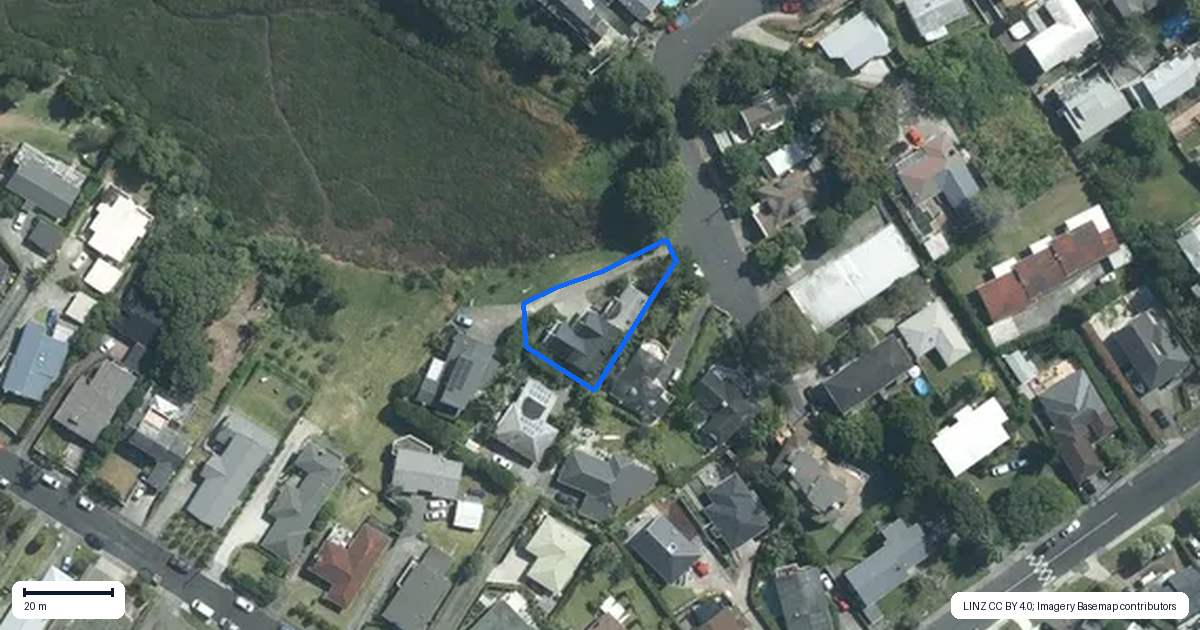 Property context map for 42 Harley Close, Hauraki, Auckland