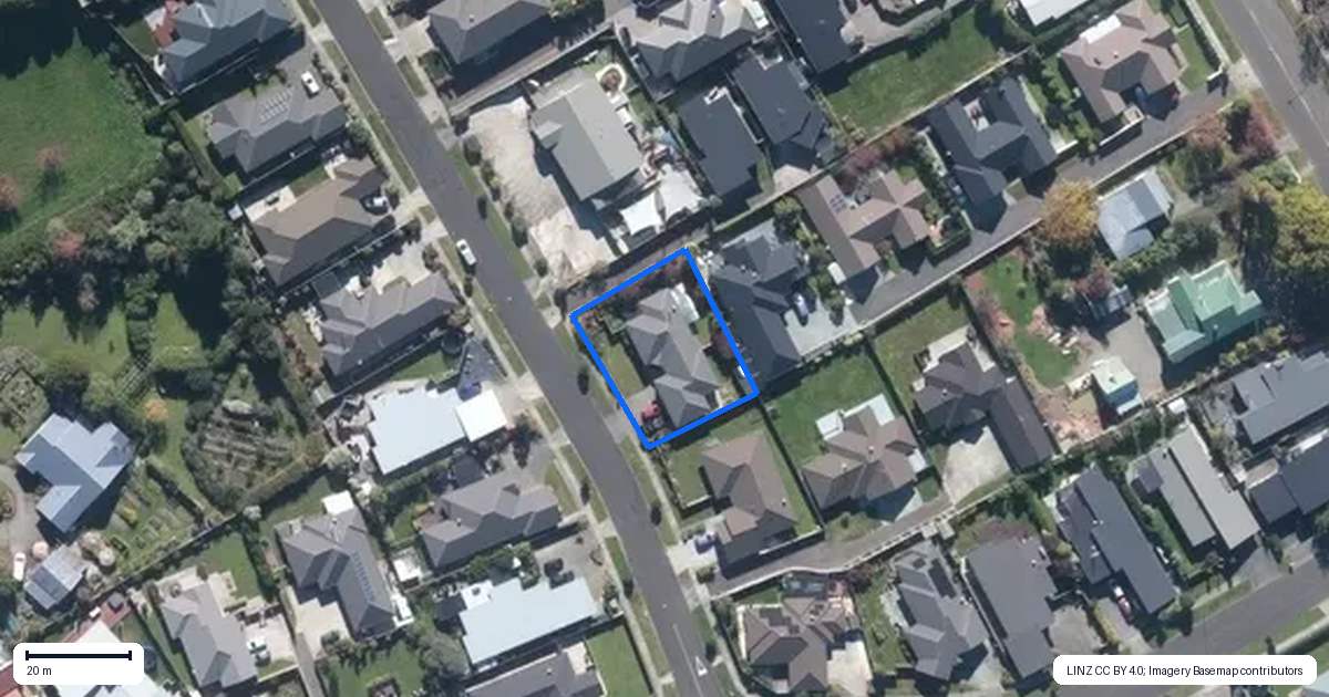 Property context map for 6 Galea Grove, Kelvin Grove, Palmerston North