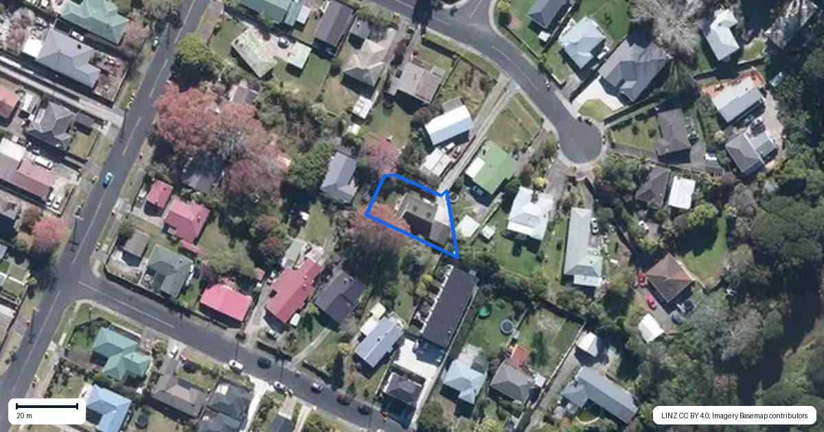 Property context map for 9A Tracey Terrace, Te Atatu South, Auckland