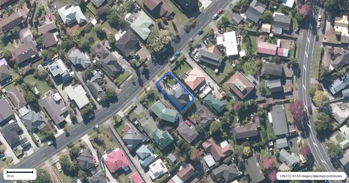 Property context map for 14 Bradbury Road, Botany Downs, Auckland