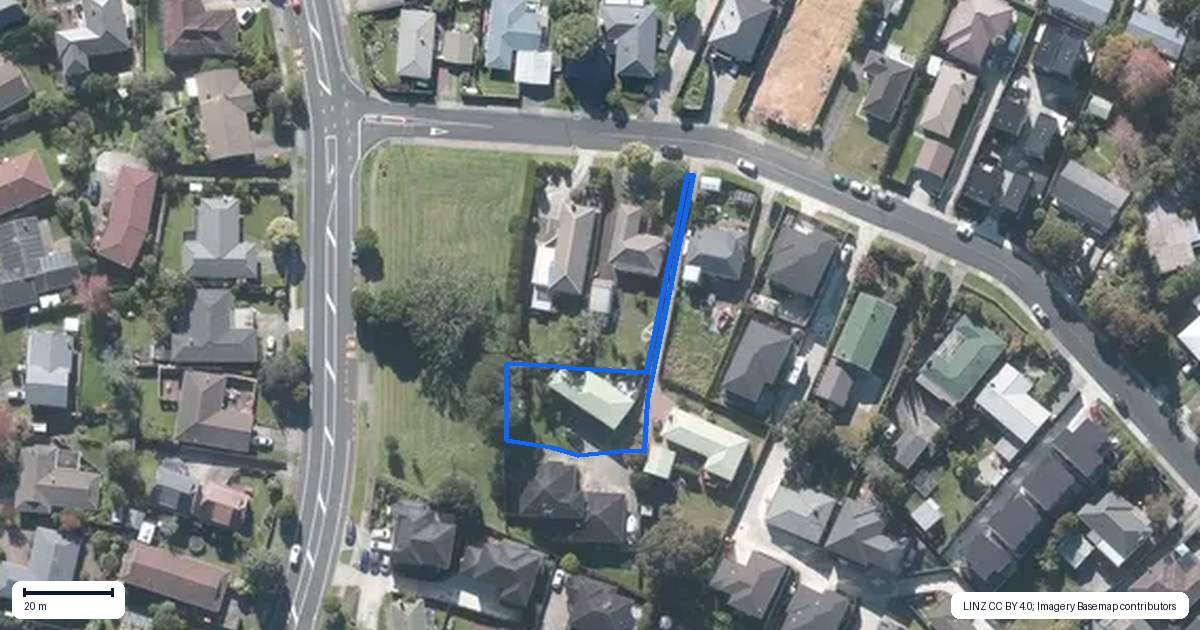 Property context map for 5 Andrew Road, Howick, Auckland