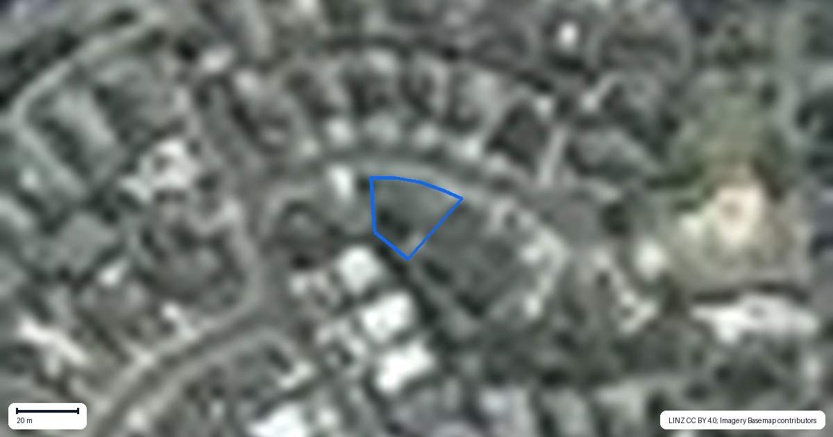 Property context map for 4 Whares Court, Silverdale