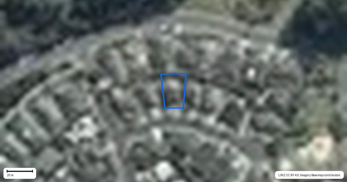 Property context map for 5 Whares Court, Silverdale