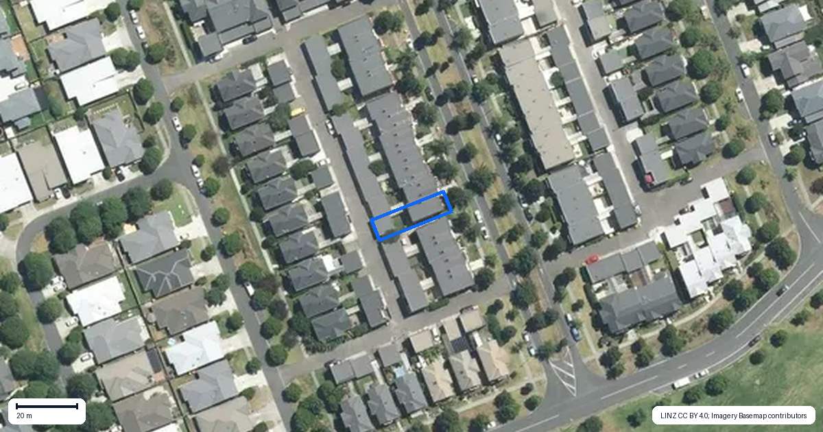 Property context map for 12 Hakawai Avenue, Takanini, Auckland