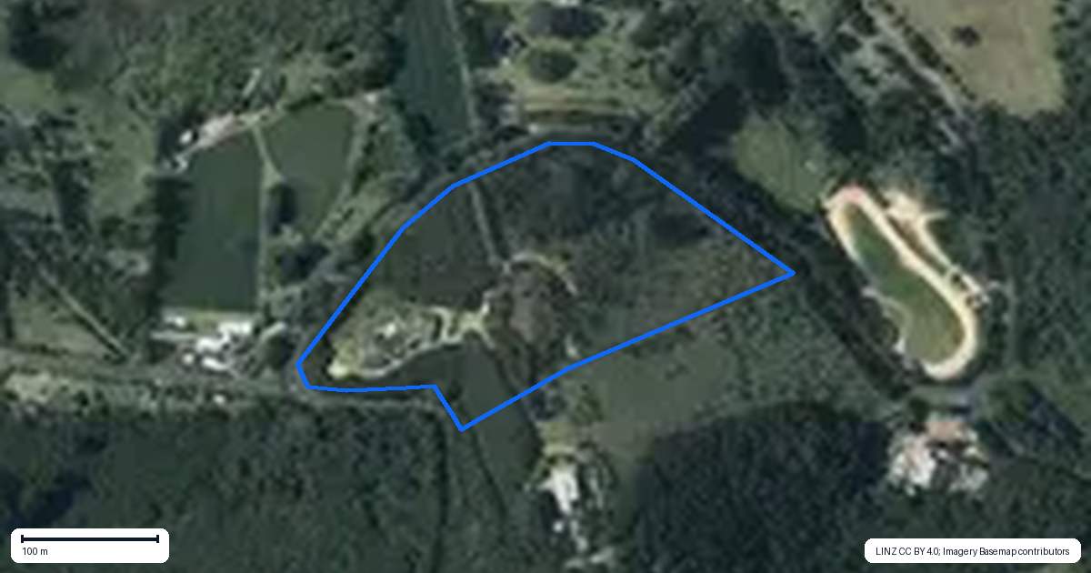 Property context map for 1A O'Brien Road, Waiheke Island