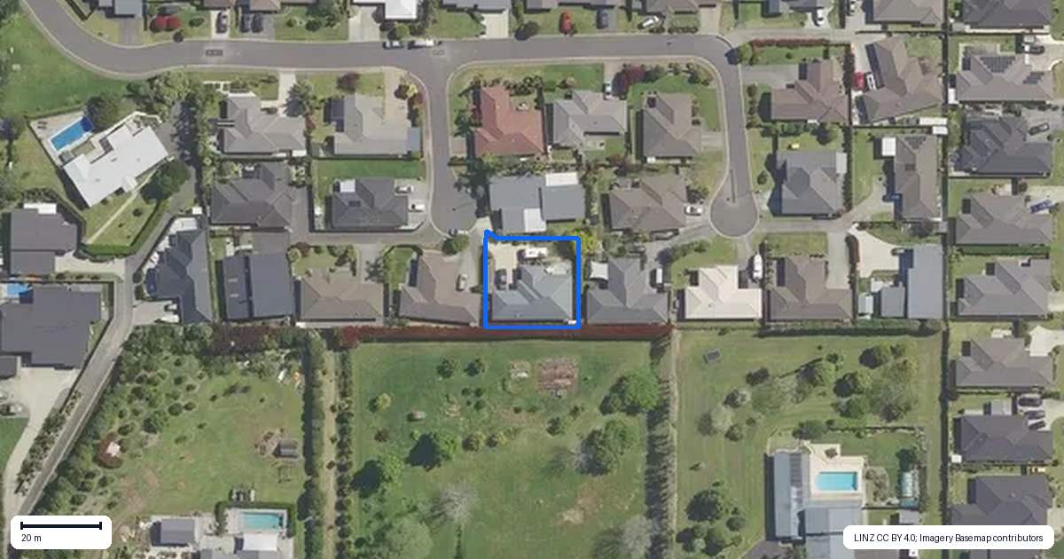Property context map for 18 Oakwood Way, Papamoa Beach, Papamoa