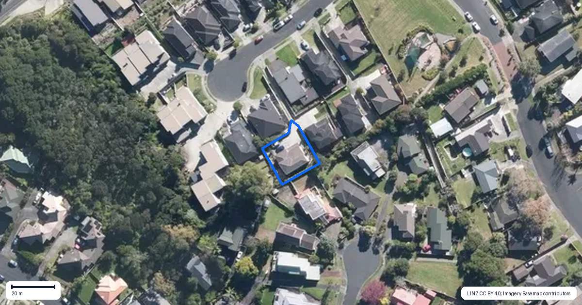 Property context map for 69 Tamahere Drive, Glenfield, Auckland