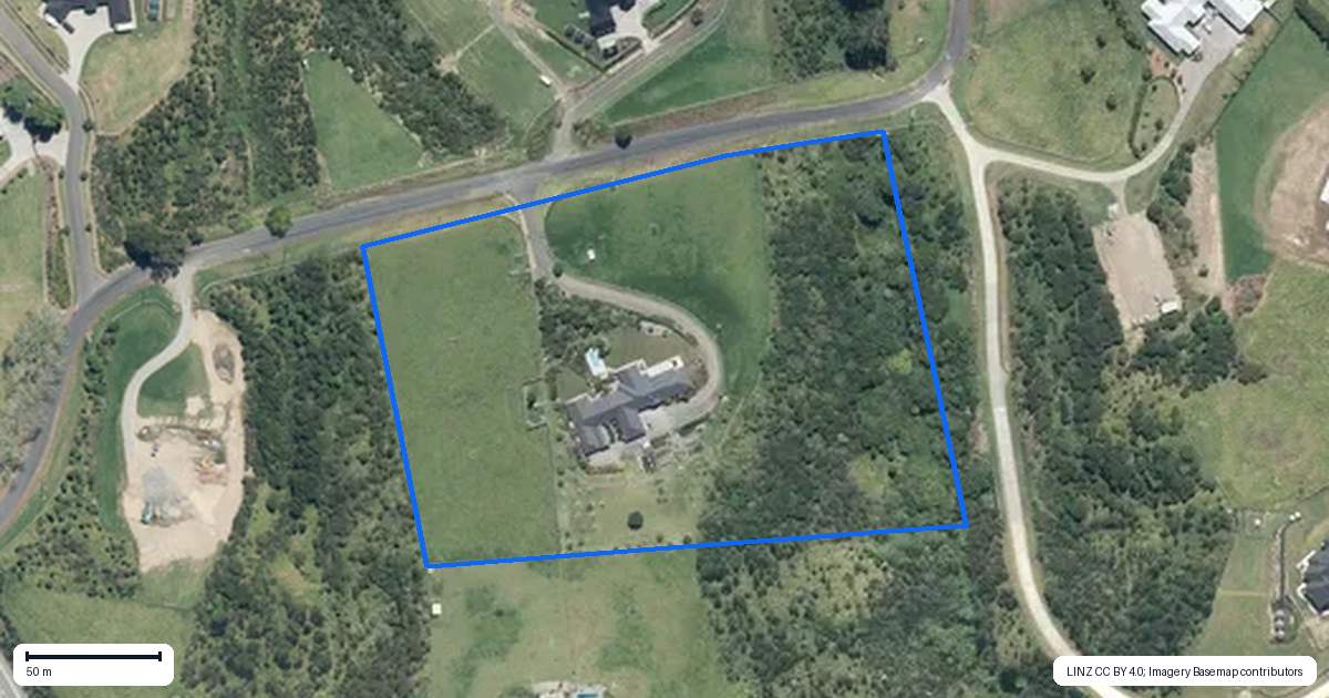 Property context map for 35 Polo Lane, Whitford