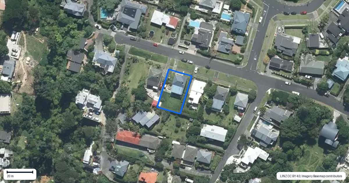 Property context map for 72 Palmerston Road, Birkenhead, Auckland