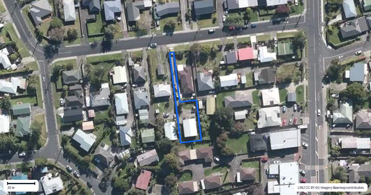 Property context map for 6 Tiri Tiri Road, Birkdale, Auckland