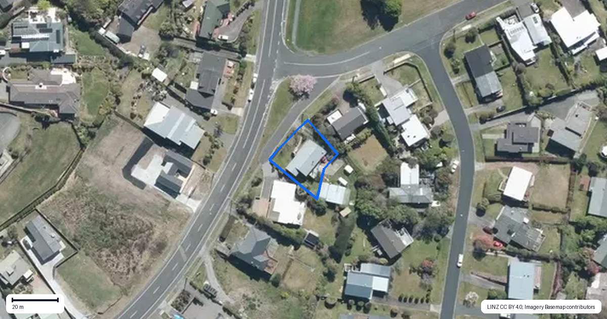 Property context map for 1/17 Besley Place, Acacia Bay, Taupo