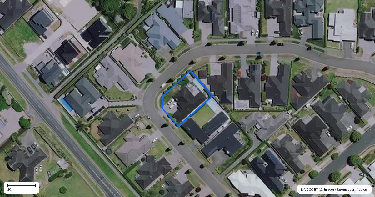 Property context map for 10 Amokura Crescent, Flagstaff, Hamilton