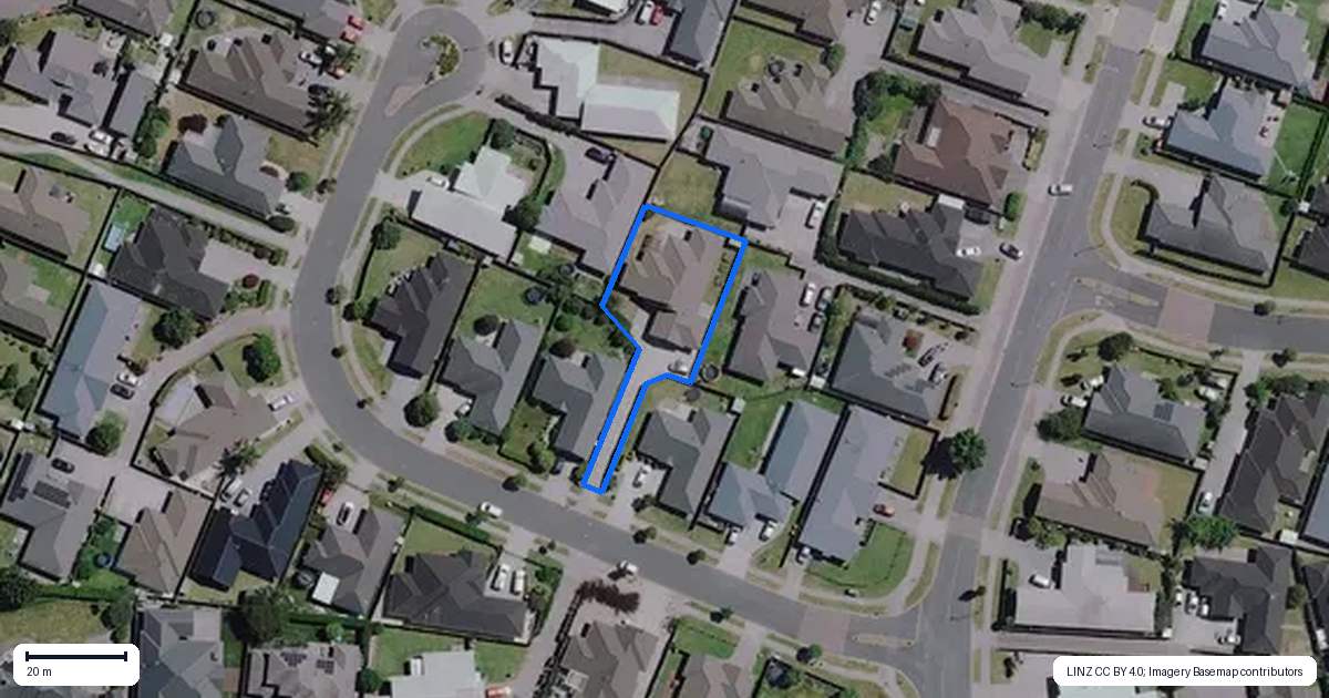 Property context map for 8 Piwakawaka Court, Rototuna North, Hamilton