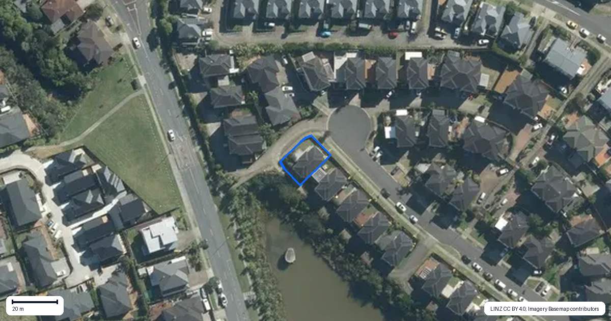 Property context map for 28 Sohlue Place, Oteha, Auckland