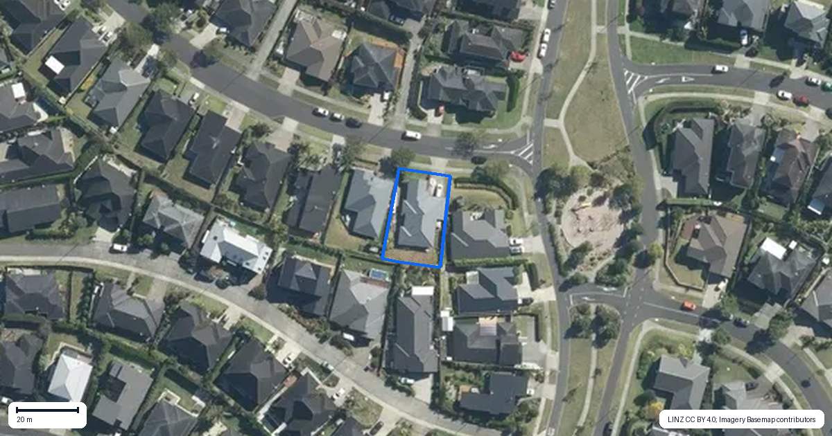 Property context map for 18 Steamer Road, Silverdale