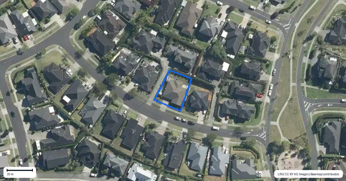 Property context map for 11 Steamer Road, Silverdale