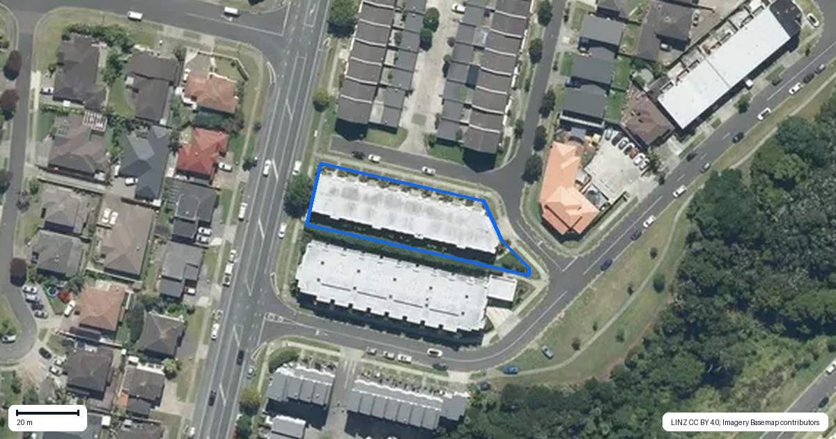 Property context map for 13 Bickerton Way, Flat Bush, Auckland