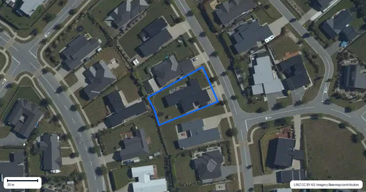 Property context map for 9 Centre Crescent, Wanaka